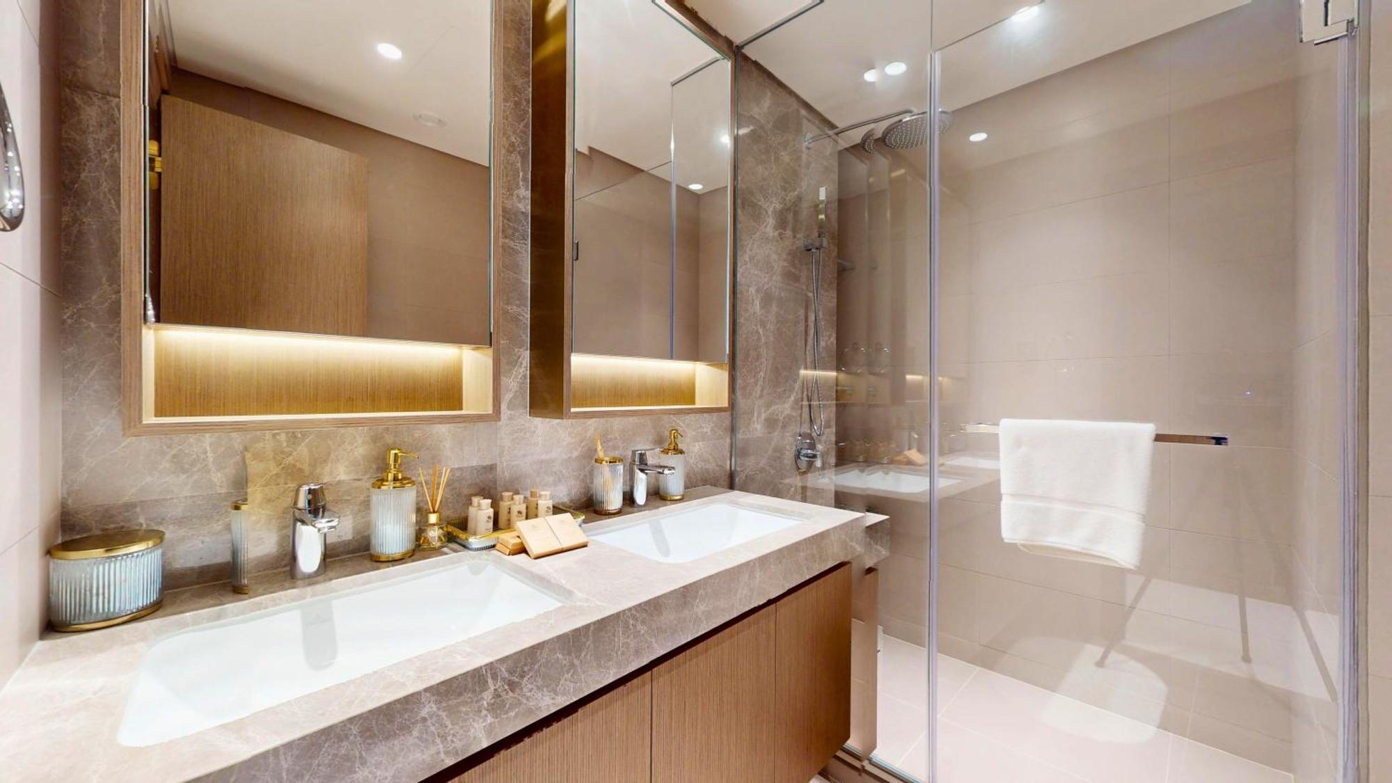 2br With Private Access In Harbour