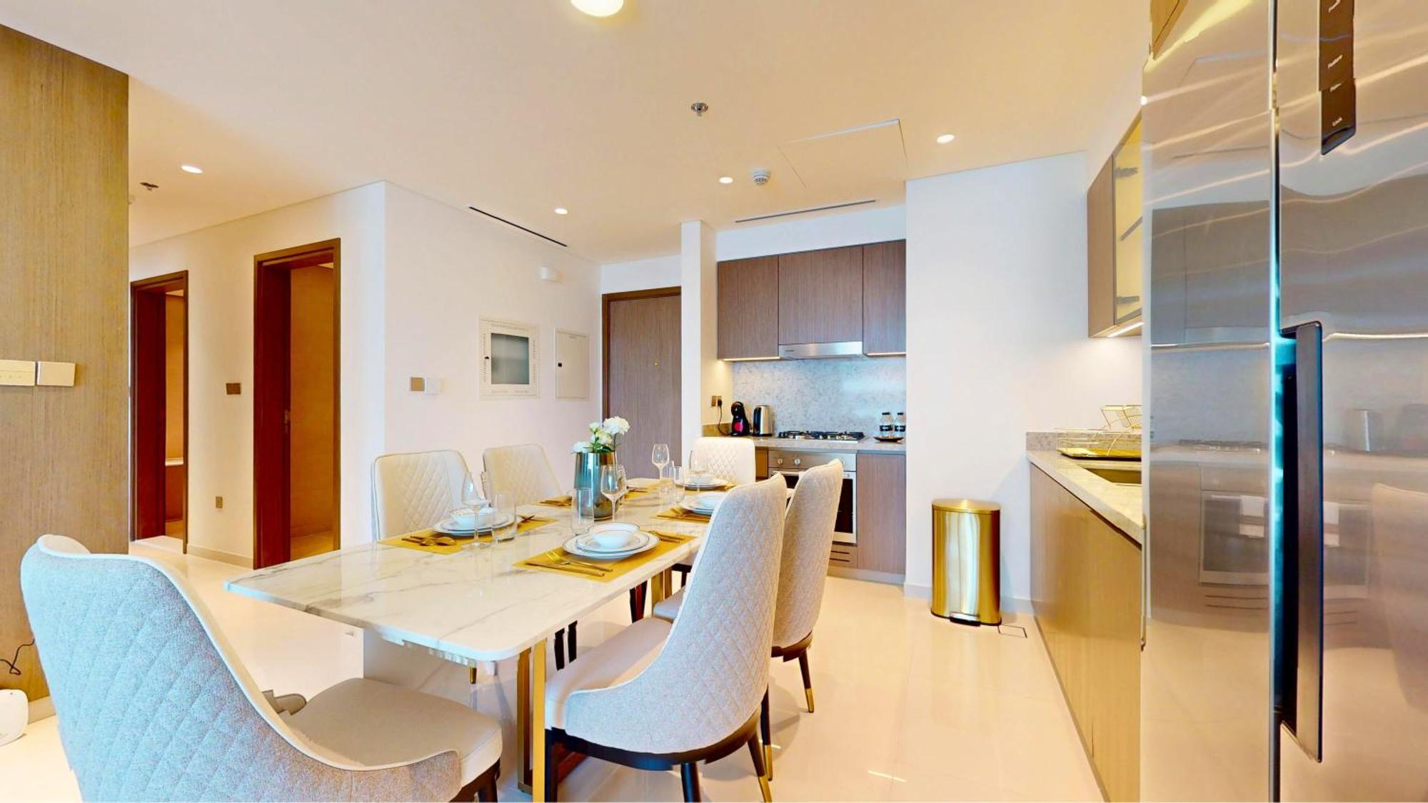 2br With Private Access In Harbour Apartment