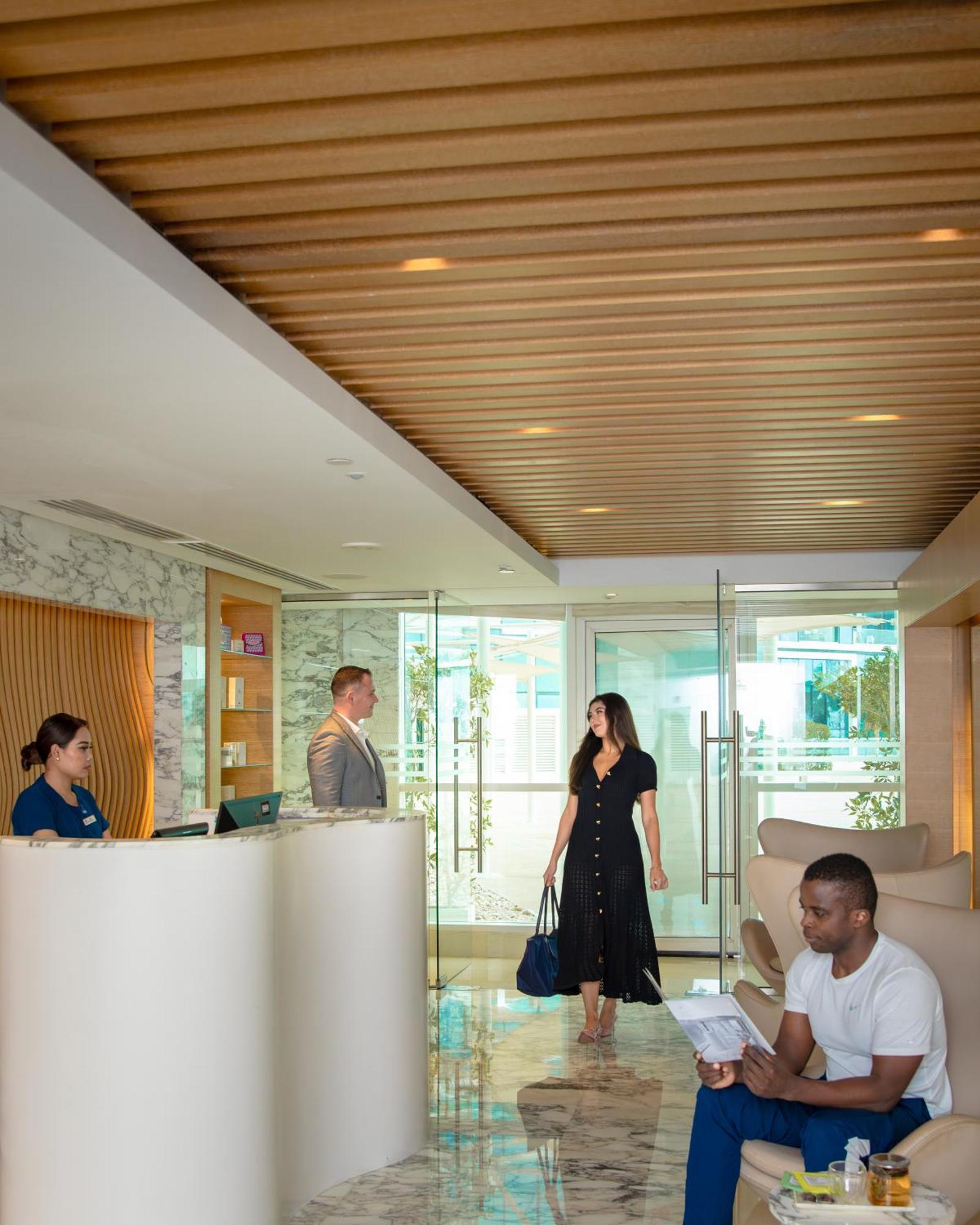 Doubletree By Hilton Jumeirah Beach Resort 4*