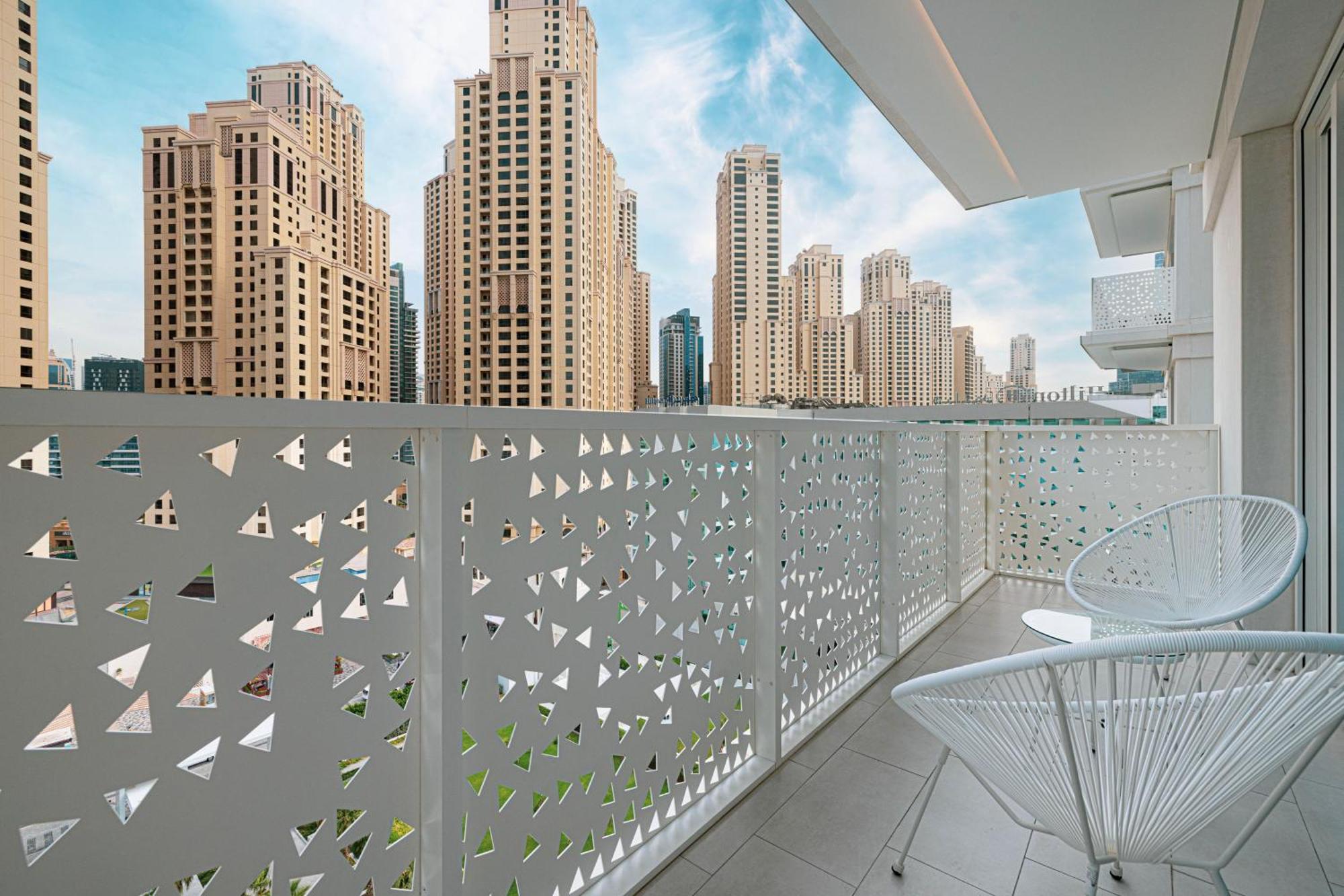 La Vie, Jbr Private Beach, Private Parking And Pool Apartment *