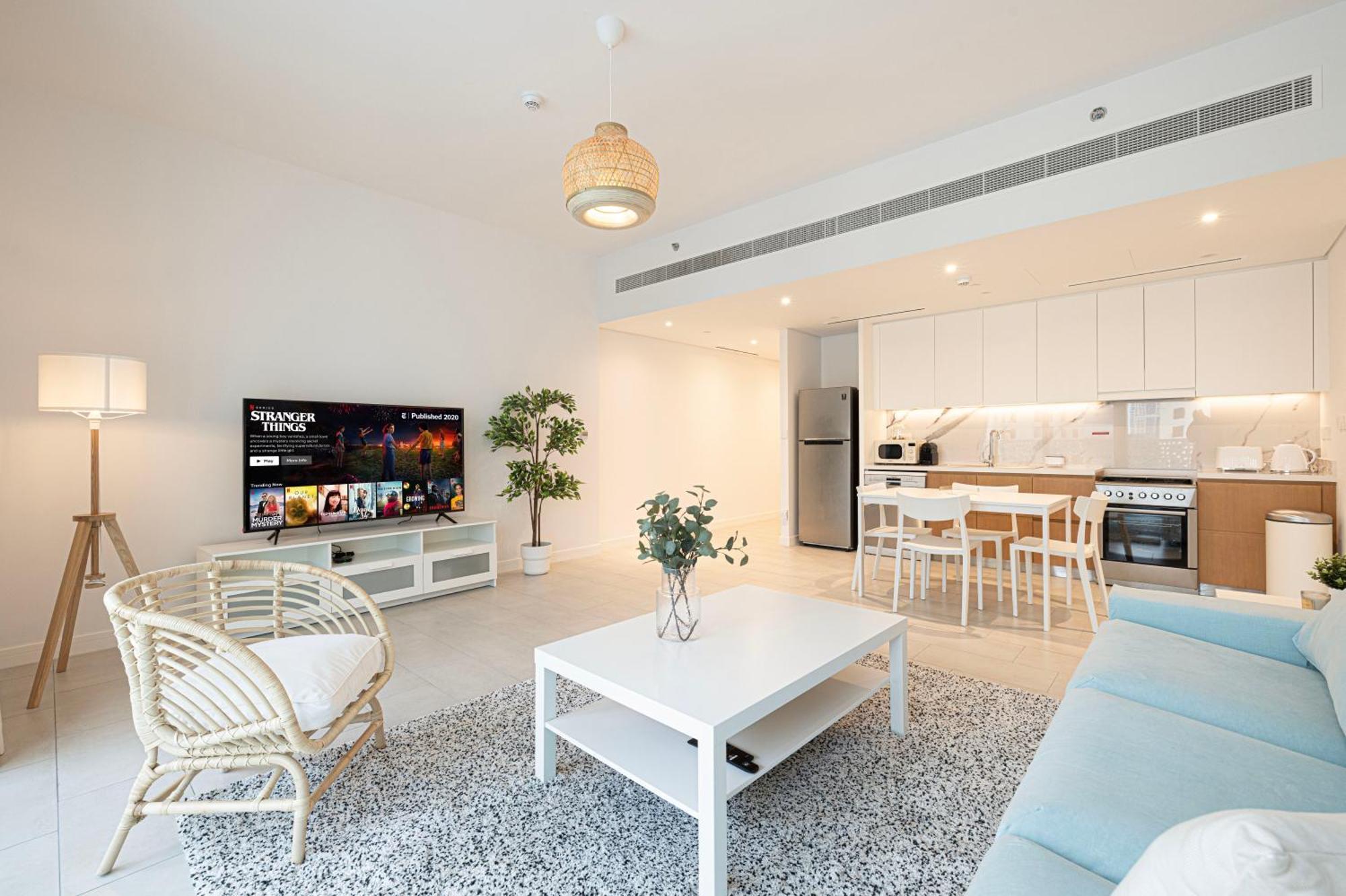 Apartment La Vie, Jbr Private Beach, Private Parking And Pool *