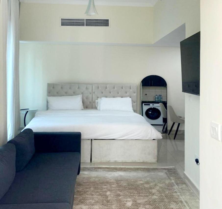 Apartment Delux Studio Apartment Dubai Marina The Bay 5 Min Beach Jbr & 3 Min To Tram Station