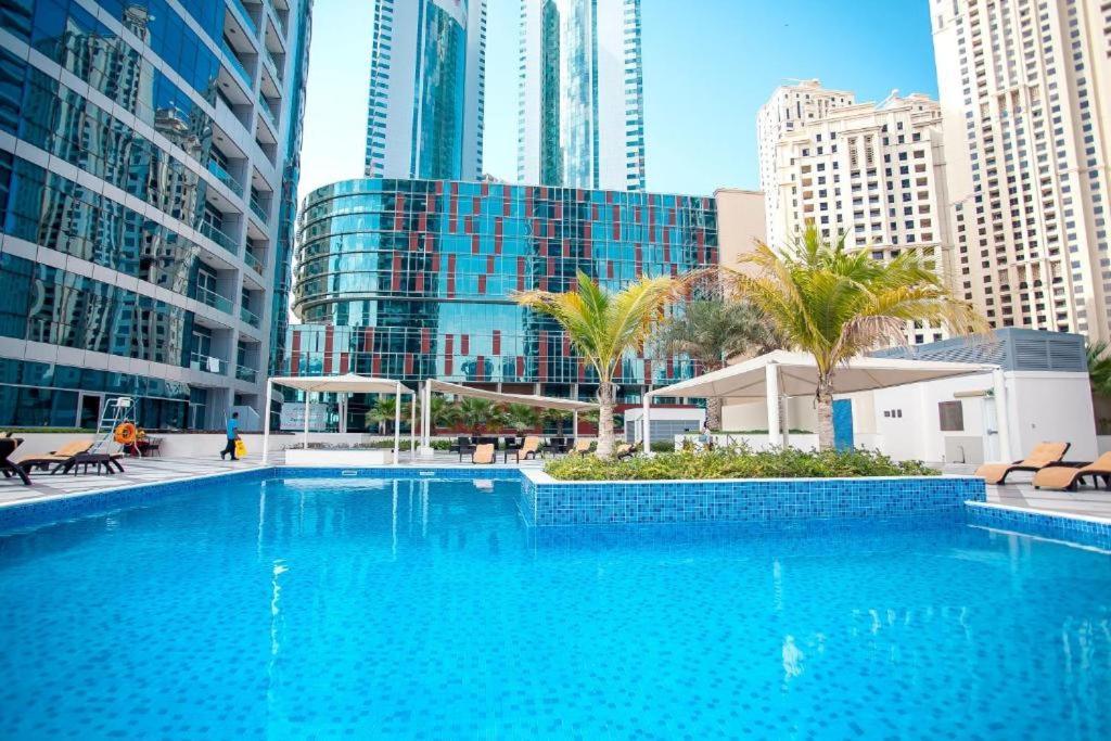 Delux Studio Apartment Dubai Marina The Bay 5 Min Beach Jbr & 3 Min To Tram Station Apartment Dubai