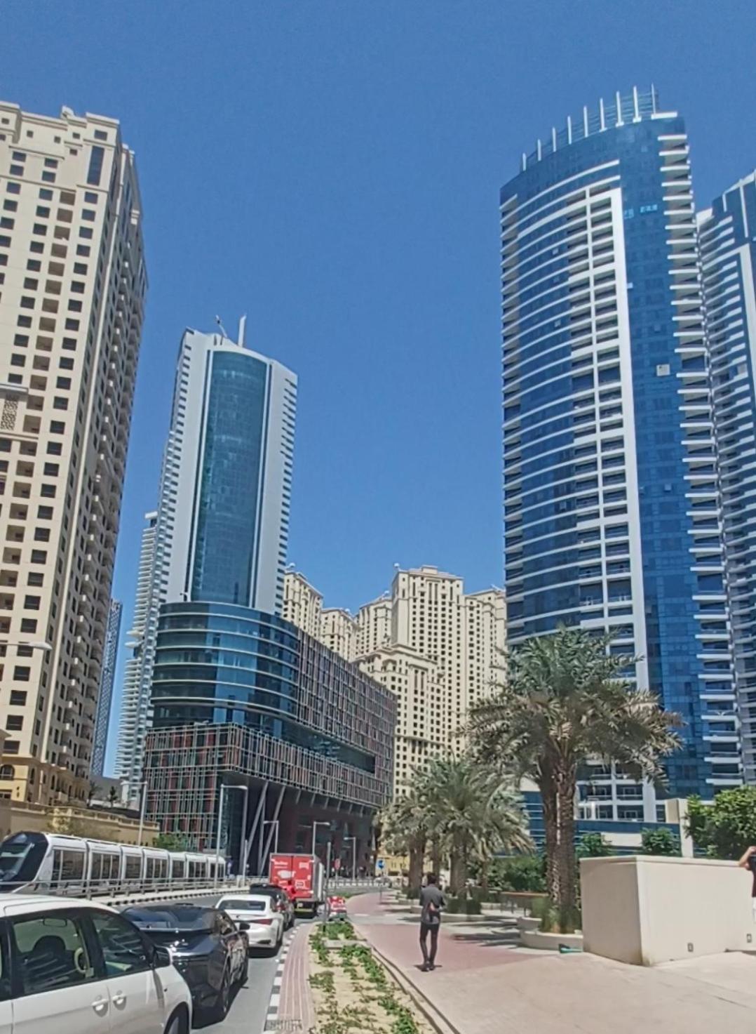 Delux Studio Apartment Dubai Marina The Bay 5 Min Beach Jbr & 3 Min To Tram Station Apartment