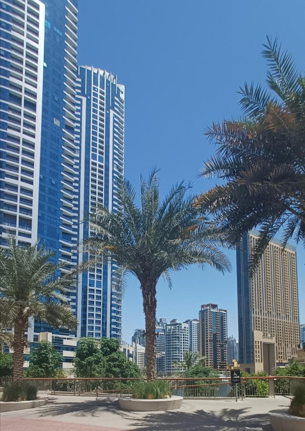 Apartment Delux Studio Apartment Dubai Marina The Bay 5 Min Beach Jbr & 3 Min To Tram Station