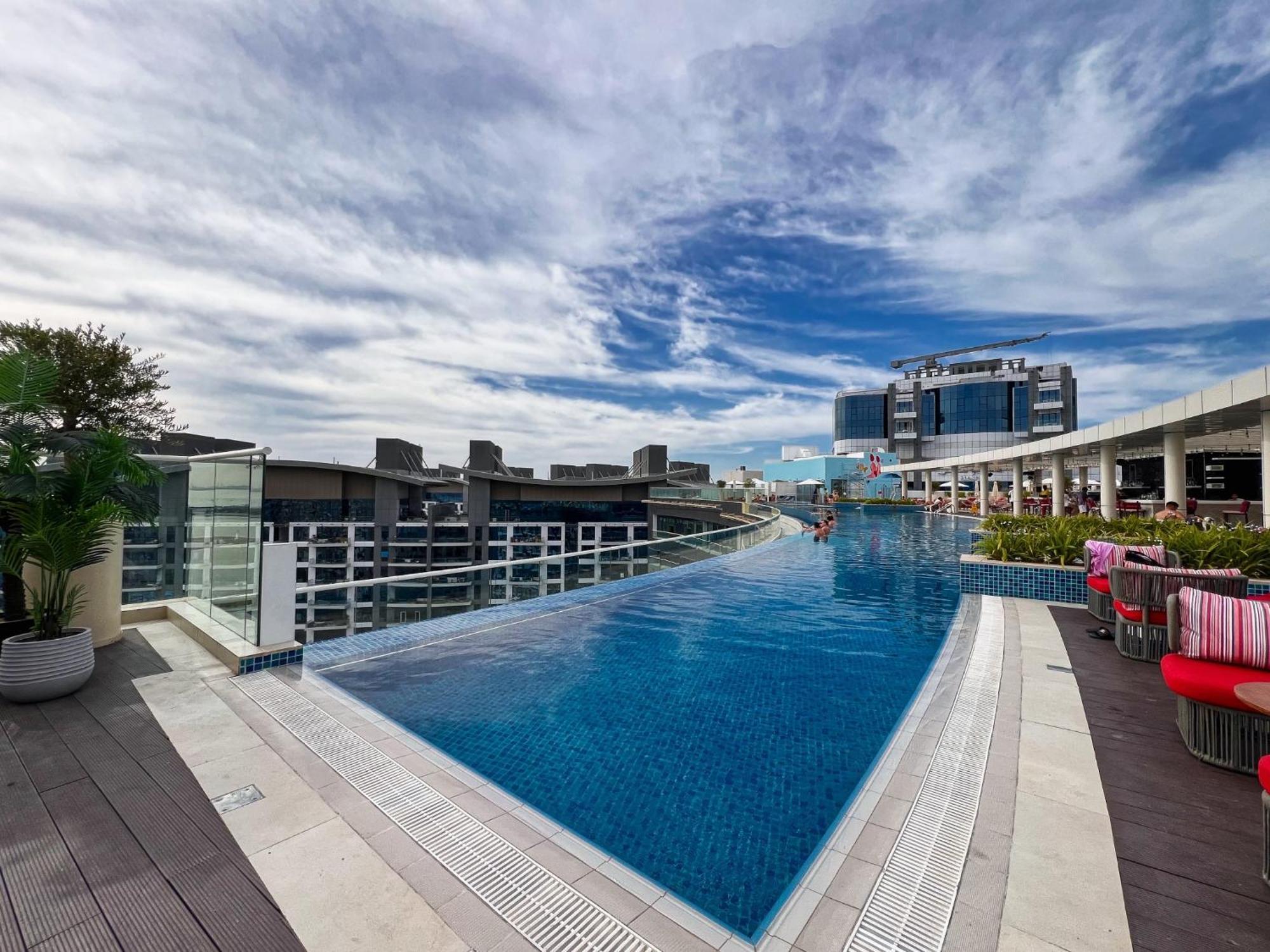 Apartment Palm Jumeirah - Luxe Infinity Pool I Direct Access Dubai
