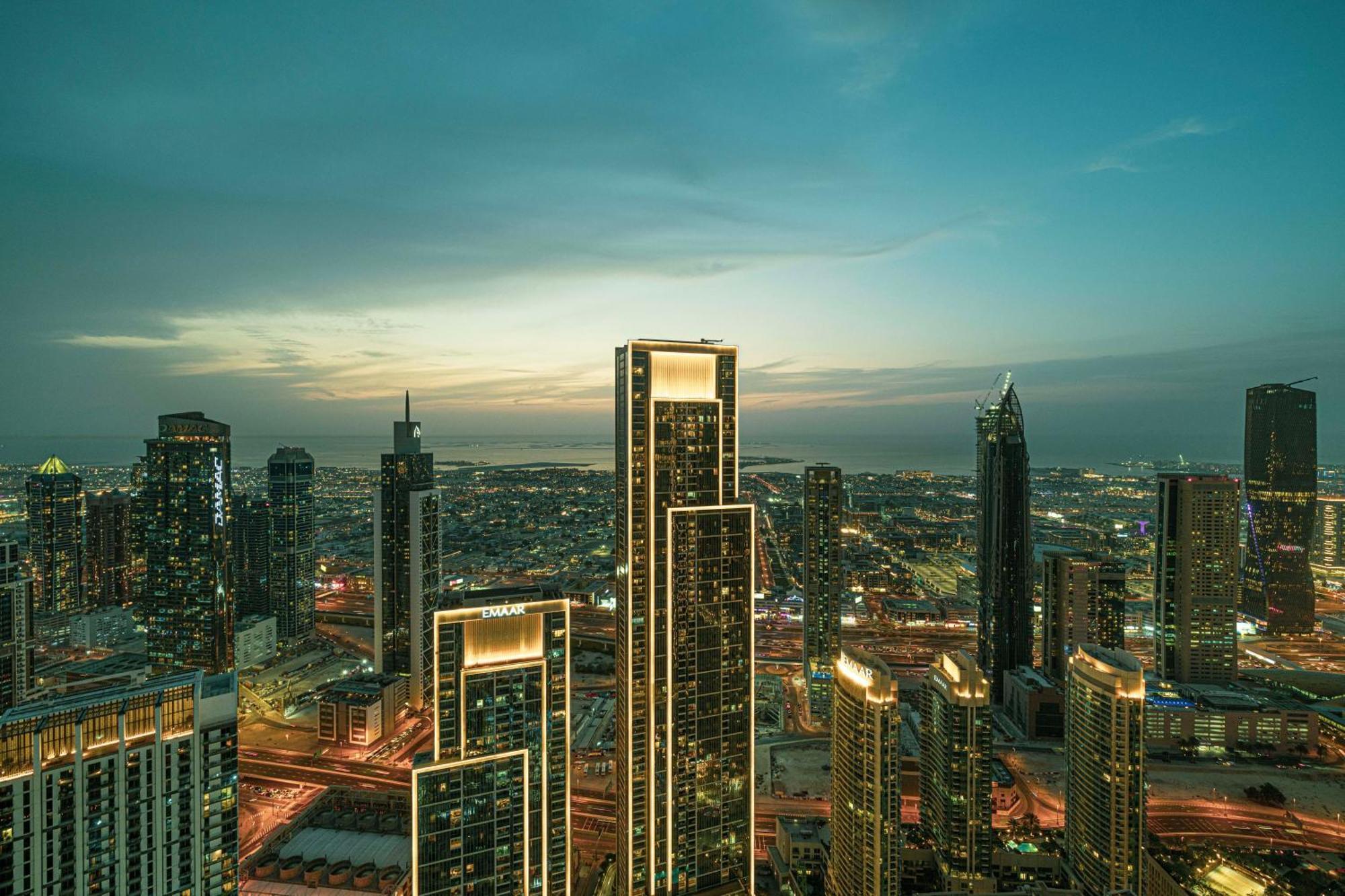 Apartment Great View From 63th Floor! Amazing Pool With Burj View! Grande Signature! Dubai