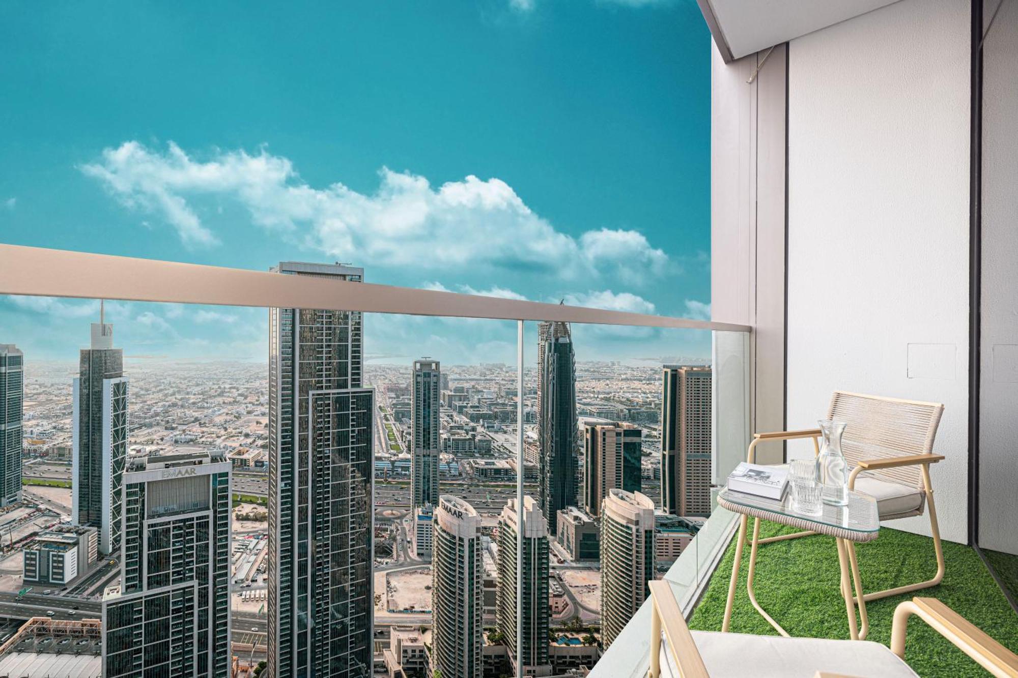 Great View From 63th Floor! Amazing Pool With Burj View! Grande Signature! Apartment Dubai