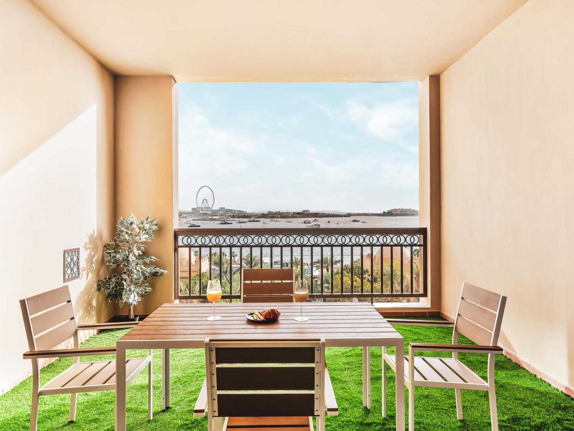 New Fairmont With Private On Palmjumeirah *
