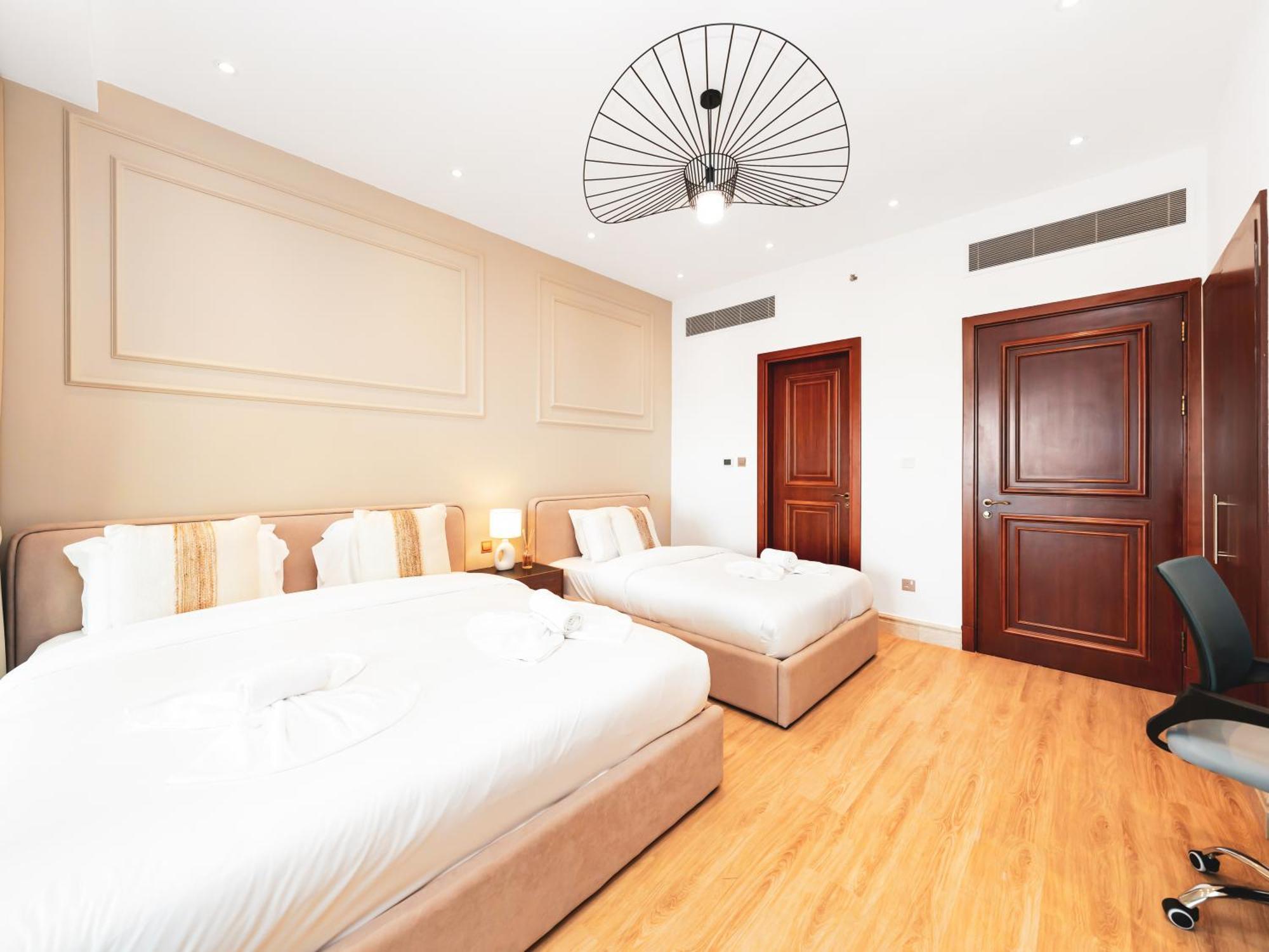 New Fairmont With Private On Palmjumeirah