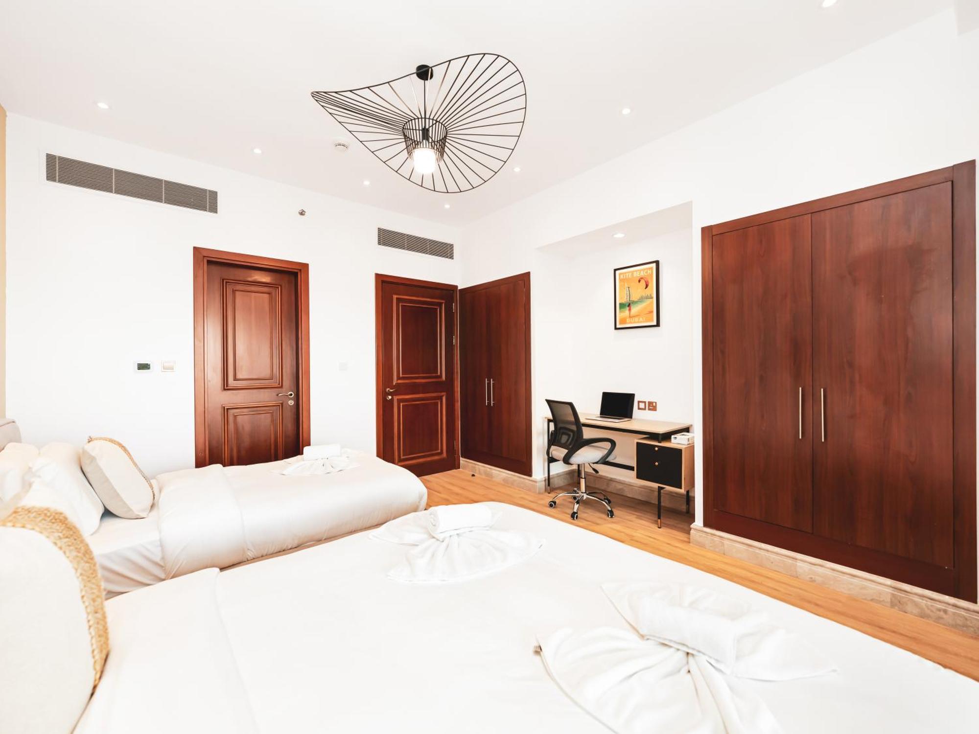 New Fairmont With Private On Palmjumeirah * Dubai