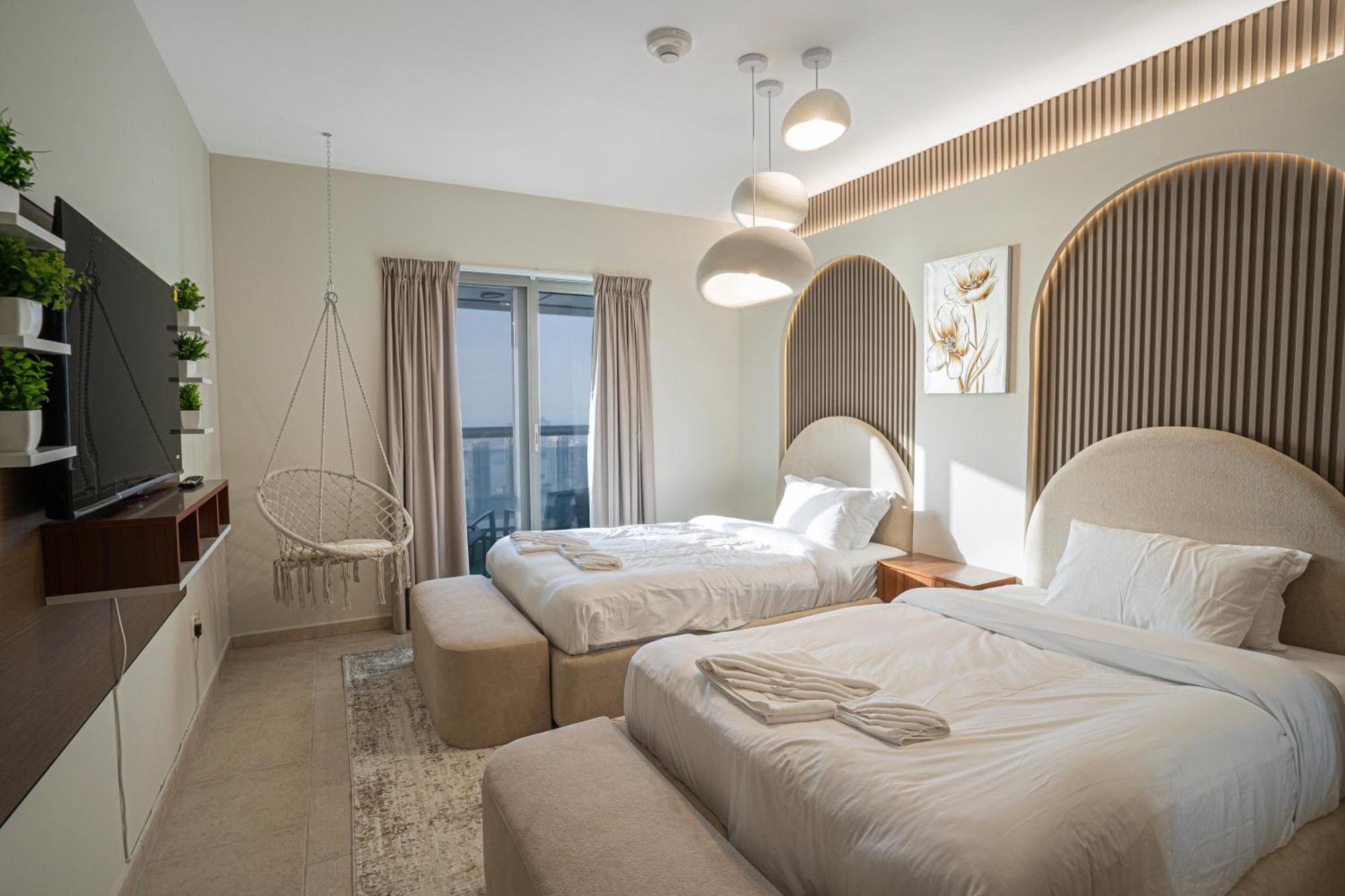 49- Panoramic Views From Luxe 2br Princess Tower Apartment- Free Parking - Walk To Tram Apartment Dubai