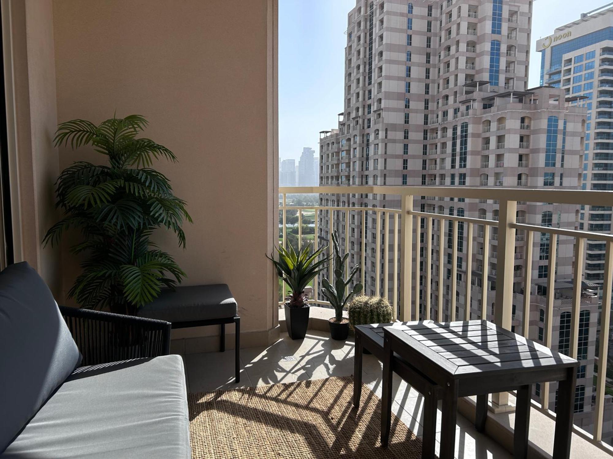 Apartment 1-br With Sunset Terrace, Golf & View In Mosela, The Greens *