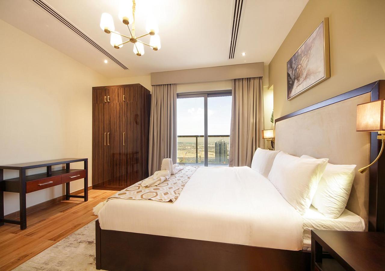 Apartment Stylish 2br Downtown Burj & Mall Nearby