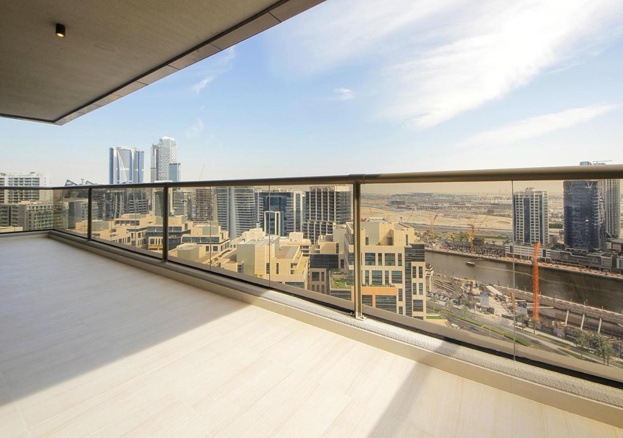 Stylish 2br Downtown Burj & Mall Nearby