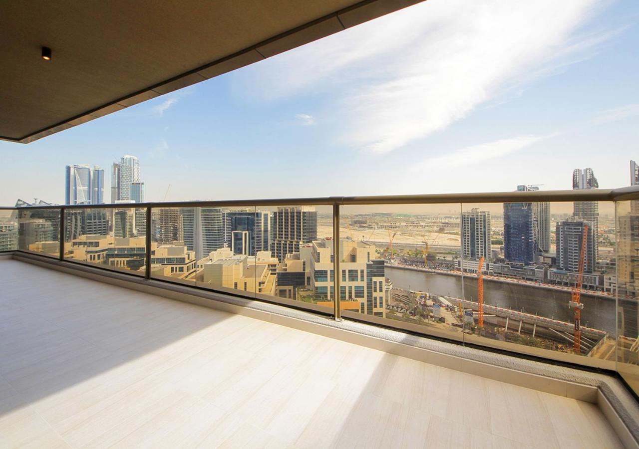 Stylish 2br Downtown Burj & Mall Nearby Dubai