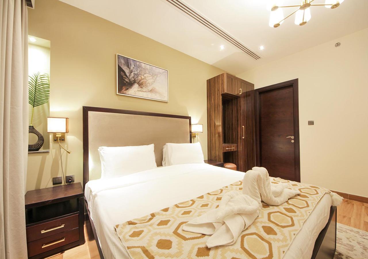 Apartment Stylish 2br Downtown Burj & Mall Nearby Dubai