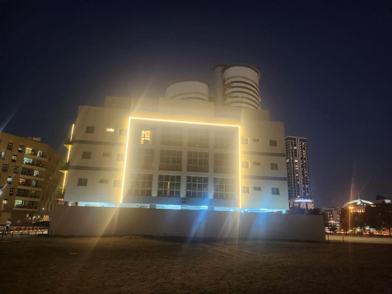 Imperiaa By Hoc Globe Aparthotel
