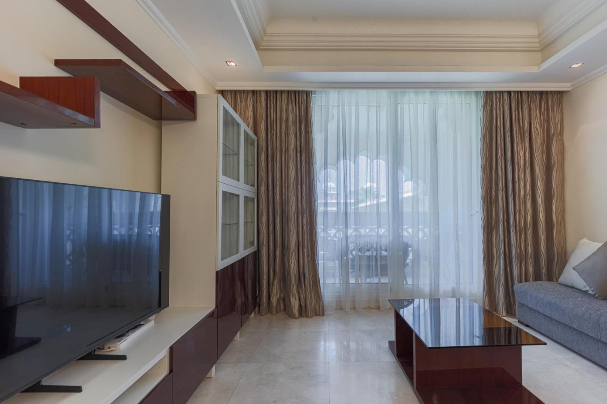 1-bedroom With Pool