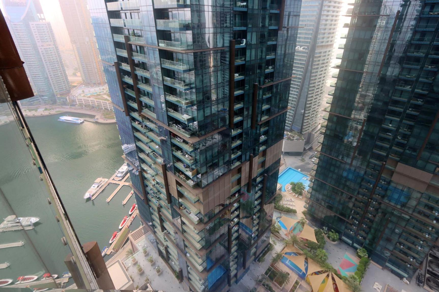 Luxury 2br Waterfront Oasis In Marinagate - Livbnb Apartment