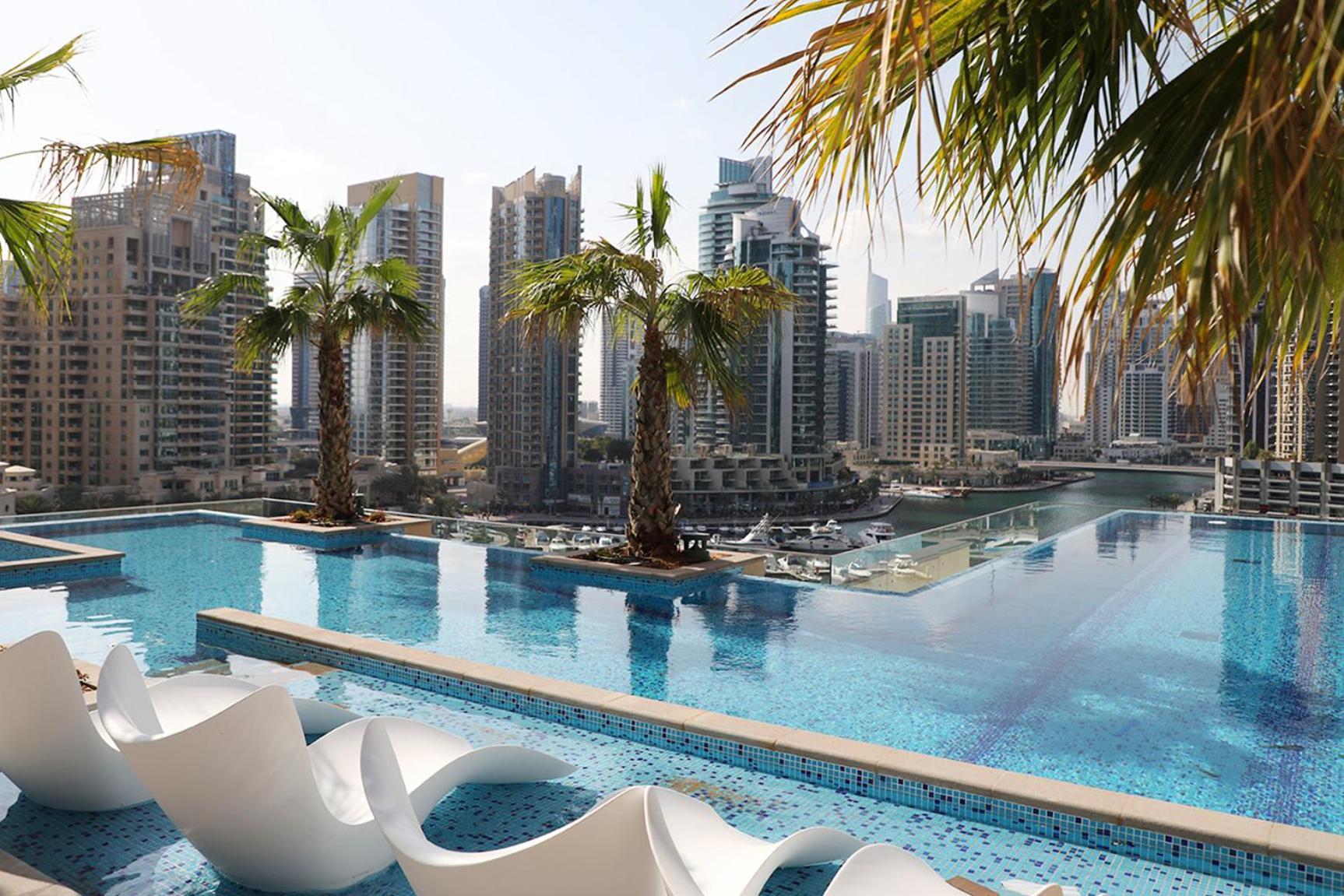 Apartment Luxury 2br Waterfront Oasis In Marinagate - Livbnb