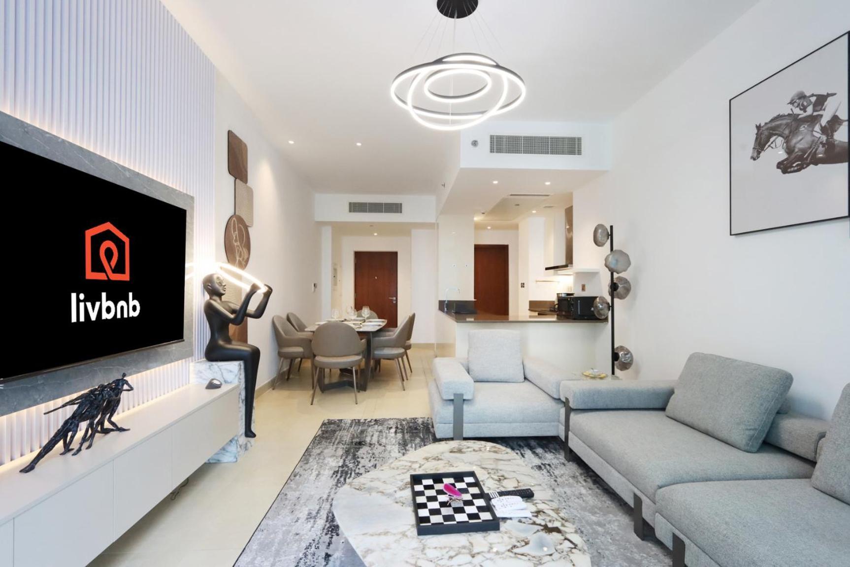 Apartment Luxury 2br Waterfront Oasis In Marinagate - Livbnb *