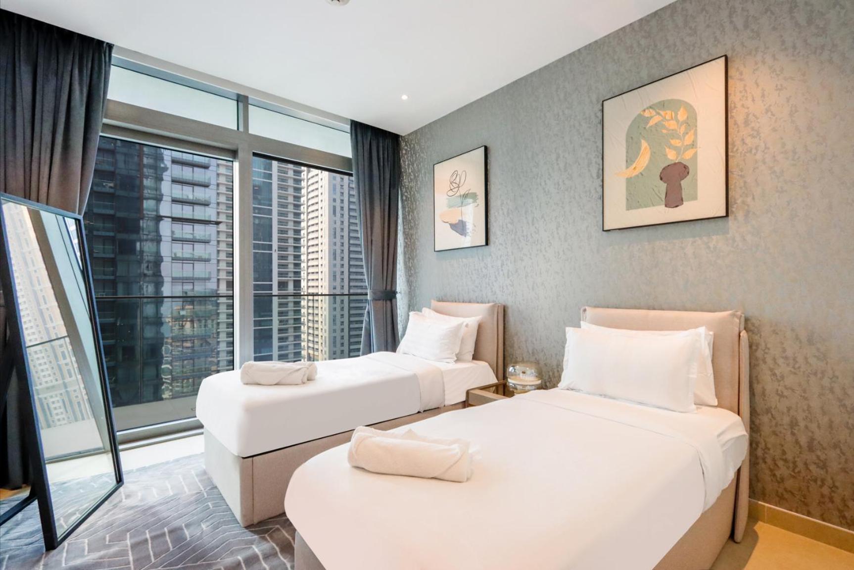 Apartment Luxury 2br Waterfront Oasis In Marinagate - Livbnb Dubai