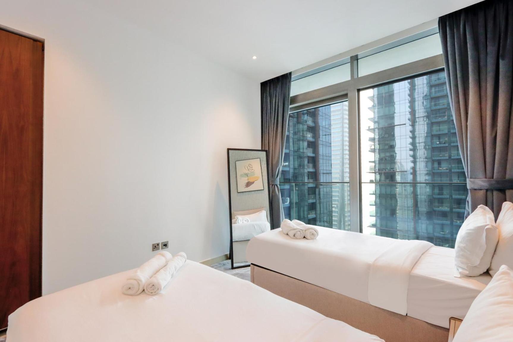 Luxury 2br Waterfront Oasis In Marinagate - Livbnb Apartment Dubai