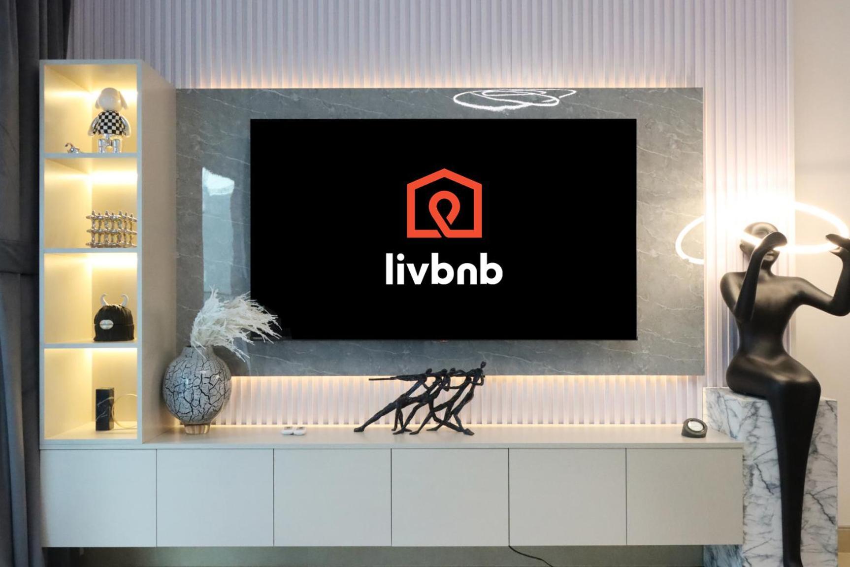 Apartment Luxury 2br Waterfront Oasis In Marinagate - Livbnb *