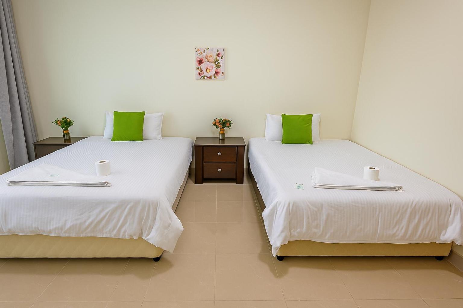 Masters And Double For Girls Only In Marina, Apartment *