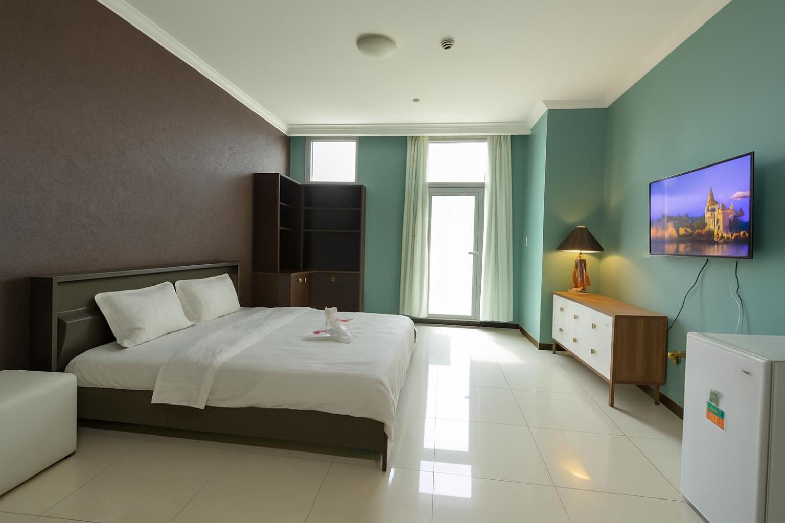 Masters And Double For Girls Only In Marina, Apartment Dubai