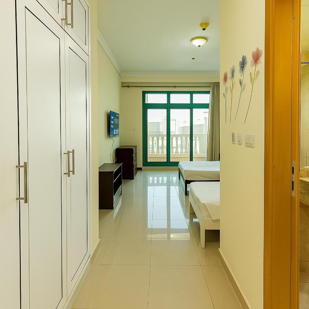 Masters And Double For Girls Only In Marina, Apartment