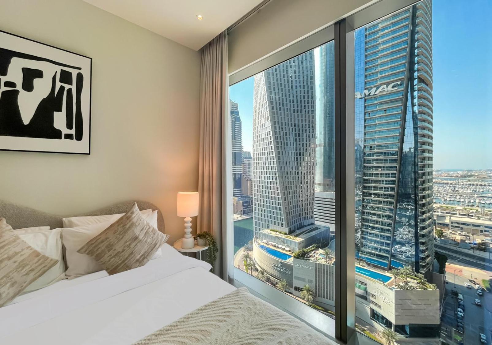 Livbnb - 2br With Breathtaking Marina View Apartment
