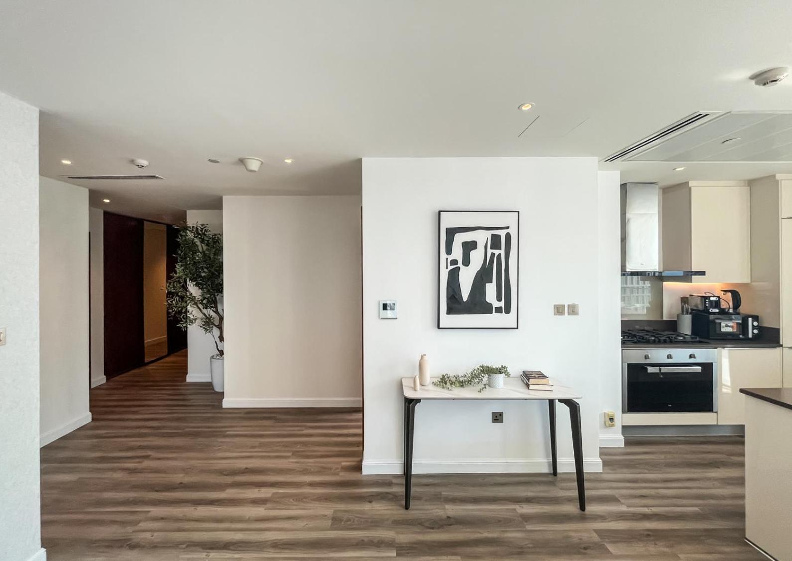 Livbnb - 2br With Breathtaking Marina View Apartment *