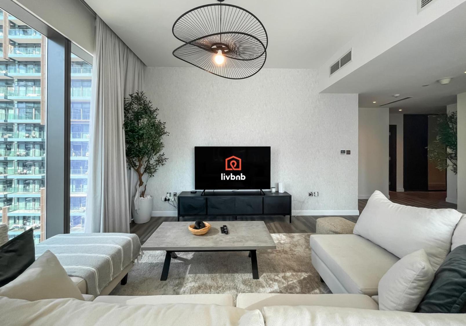 Livbnb - 2br With Breathtaking Marina View Apartment *