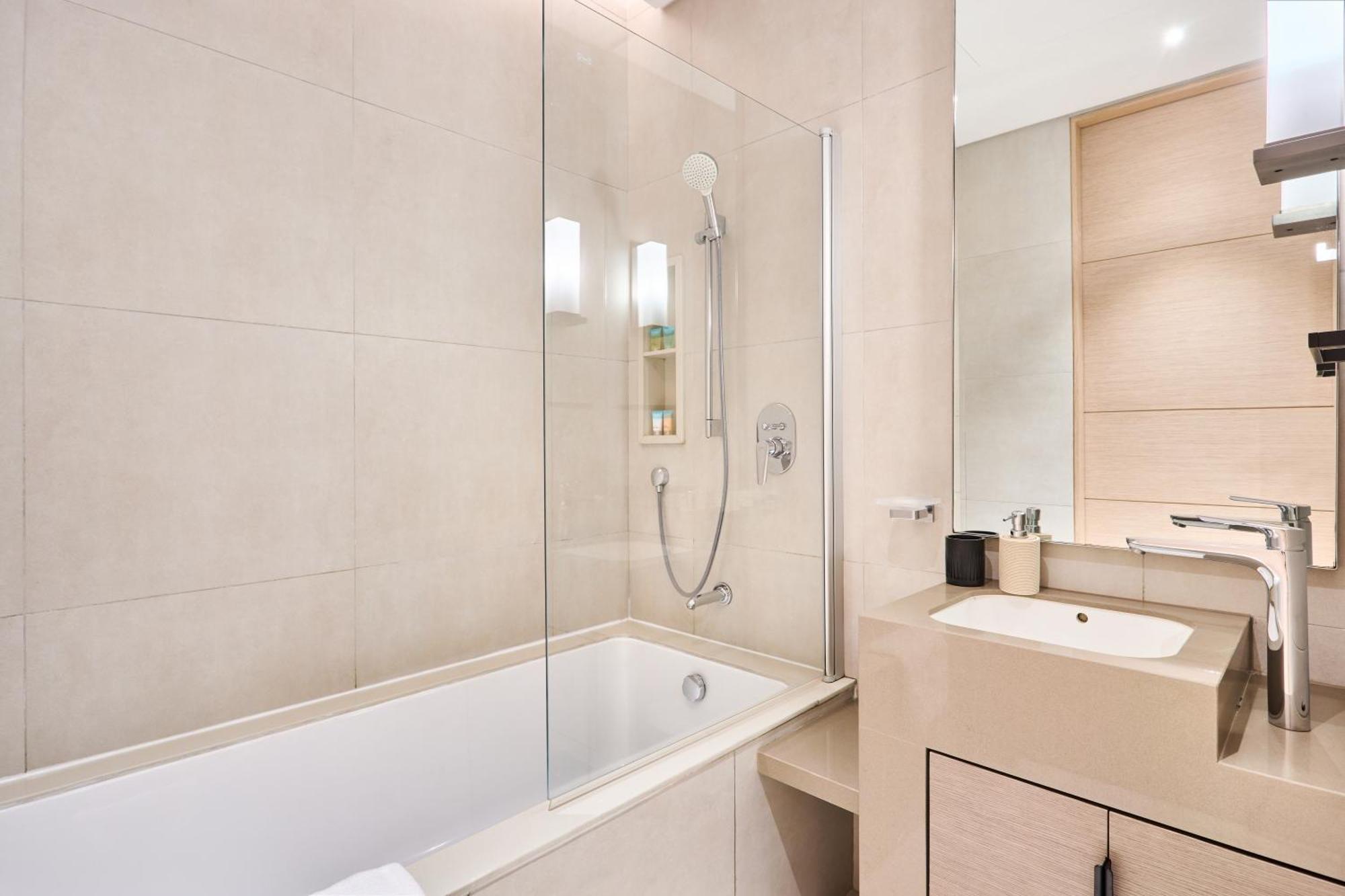 Premium 1bd @ Address Resort! Apartment