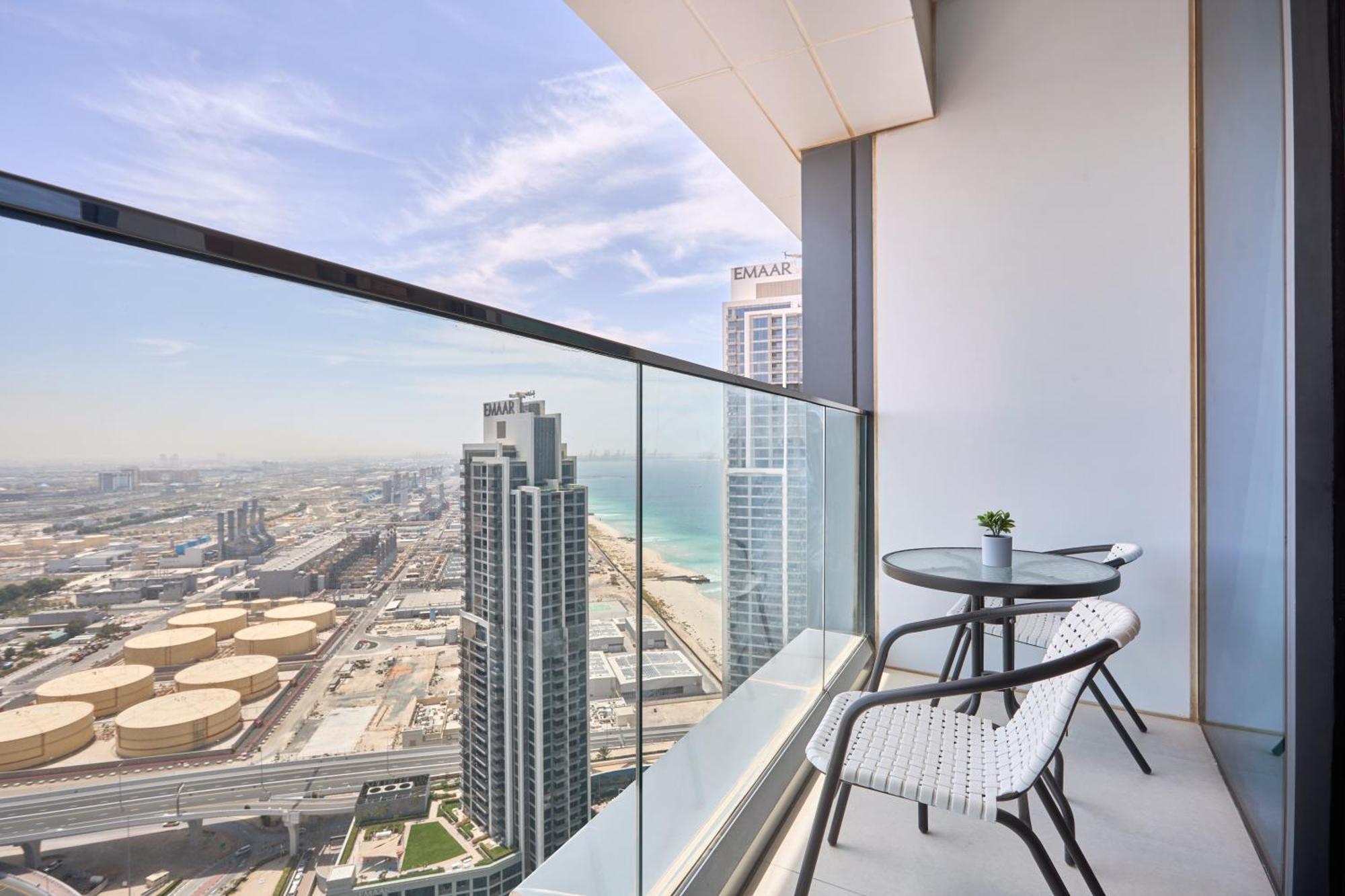 Apartment Premium 1bd @ Address Resort! *