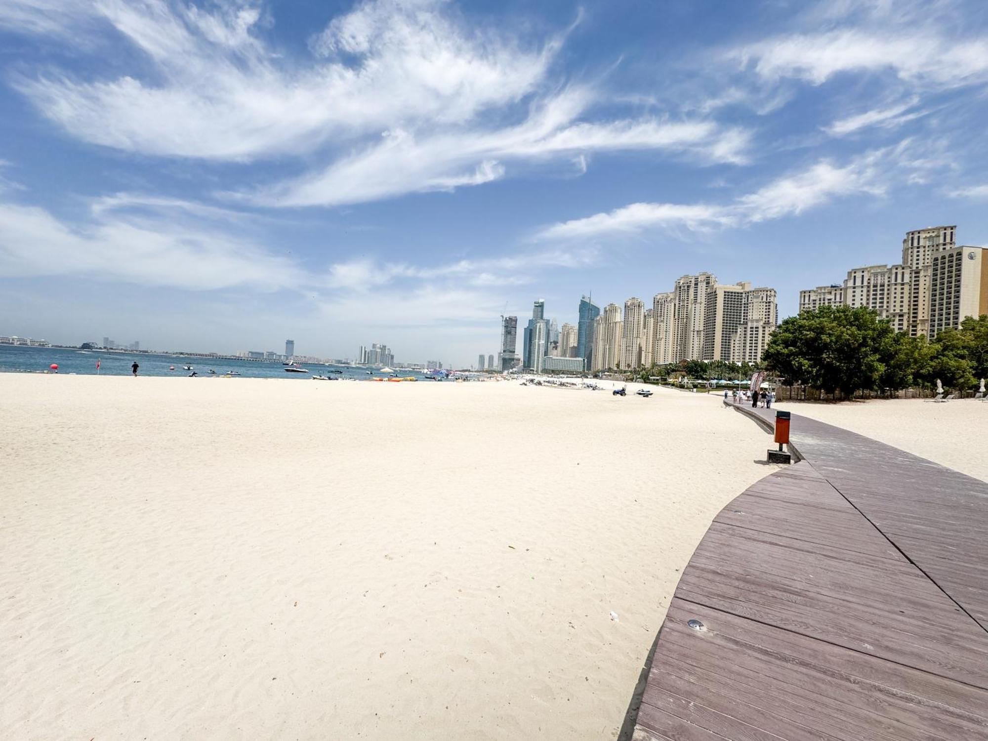 Apartment Premium 1bd @ Address Resort! Dubai