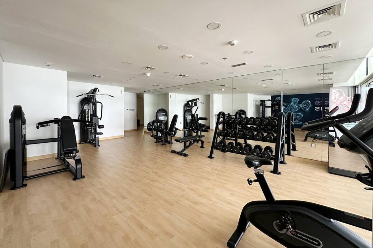 Cozy With Access In Palm Jumeirah Apartment Dubai