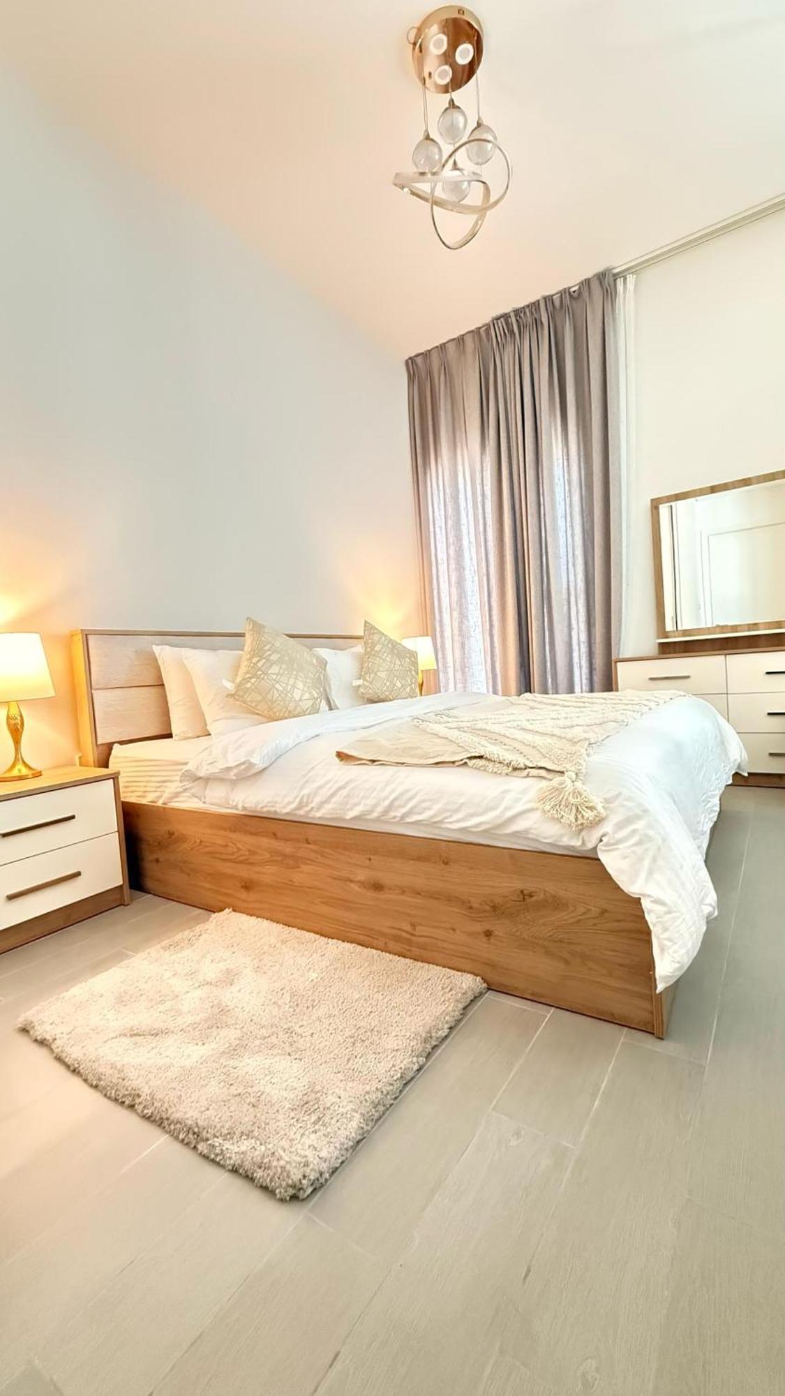 Apartamento Brand New Golf View - Luxe Nest At Hills One Bedroom Dubai