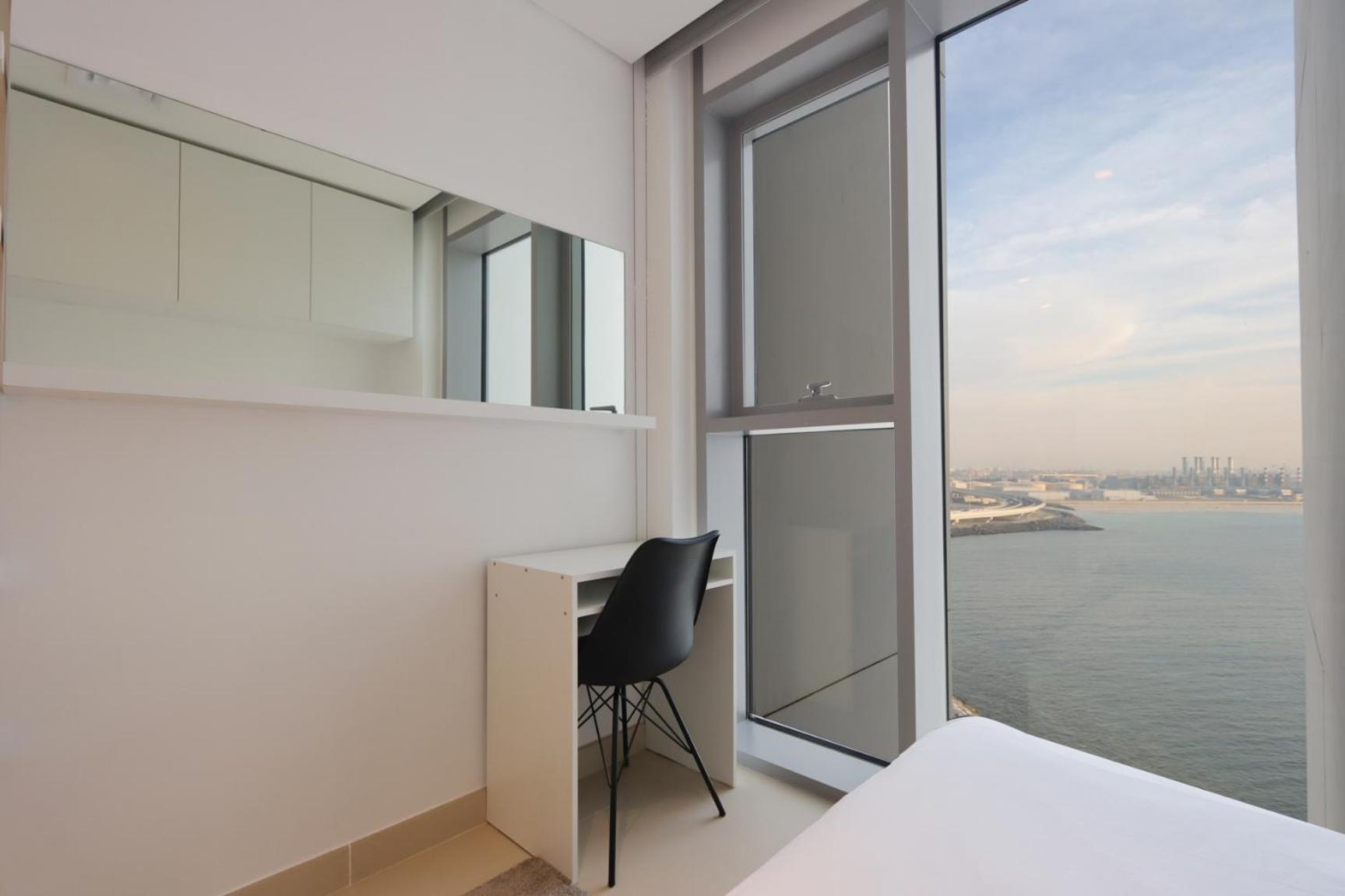 Apartment Upgraded 2br Maid's With Sea View - Livbnb Bluewaters *