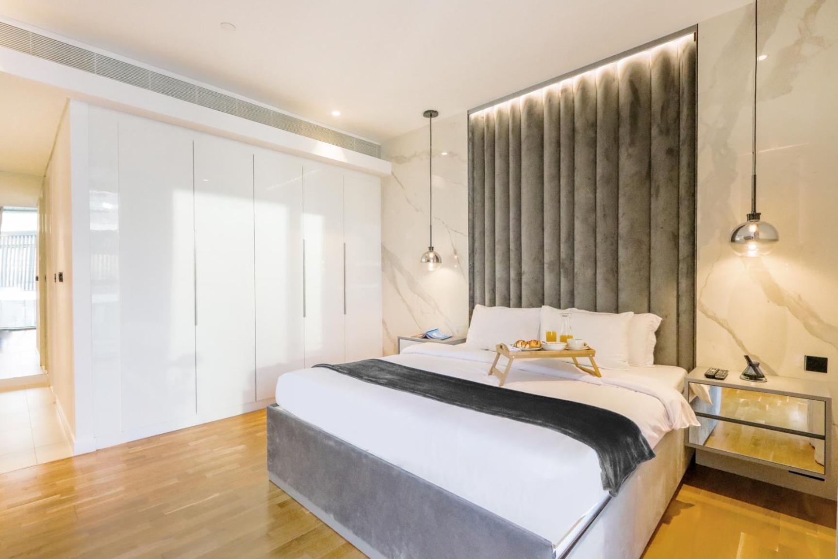 Upgraded 2br Maid's With Sea View - Livbnb Bluewaters Dubai