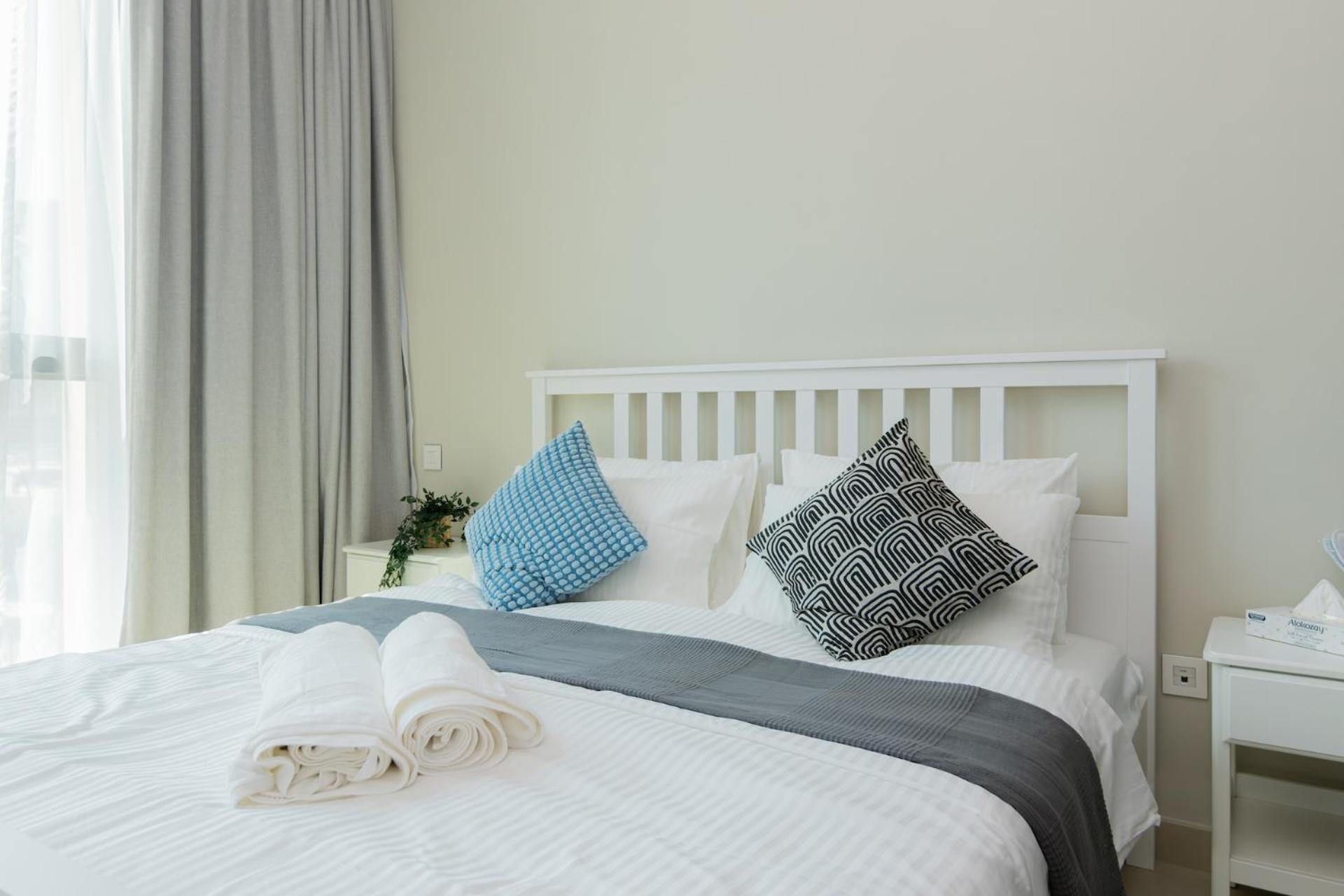 Apartment Elite Escape - 2 Bhk Getaway With Burj Khalifa View And Mall Access - 1507 *