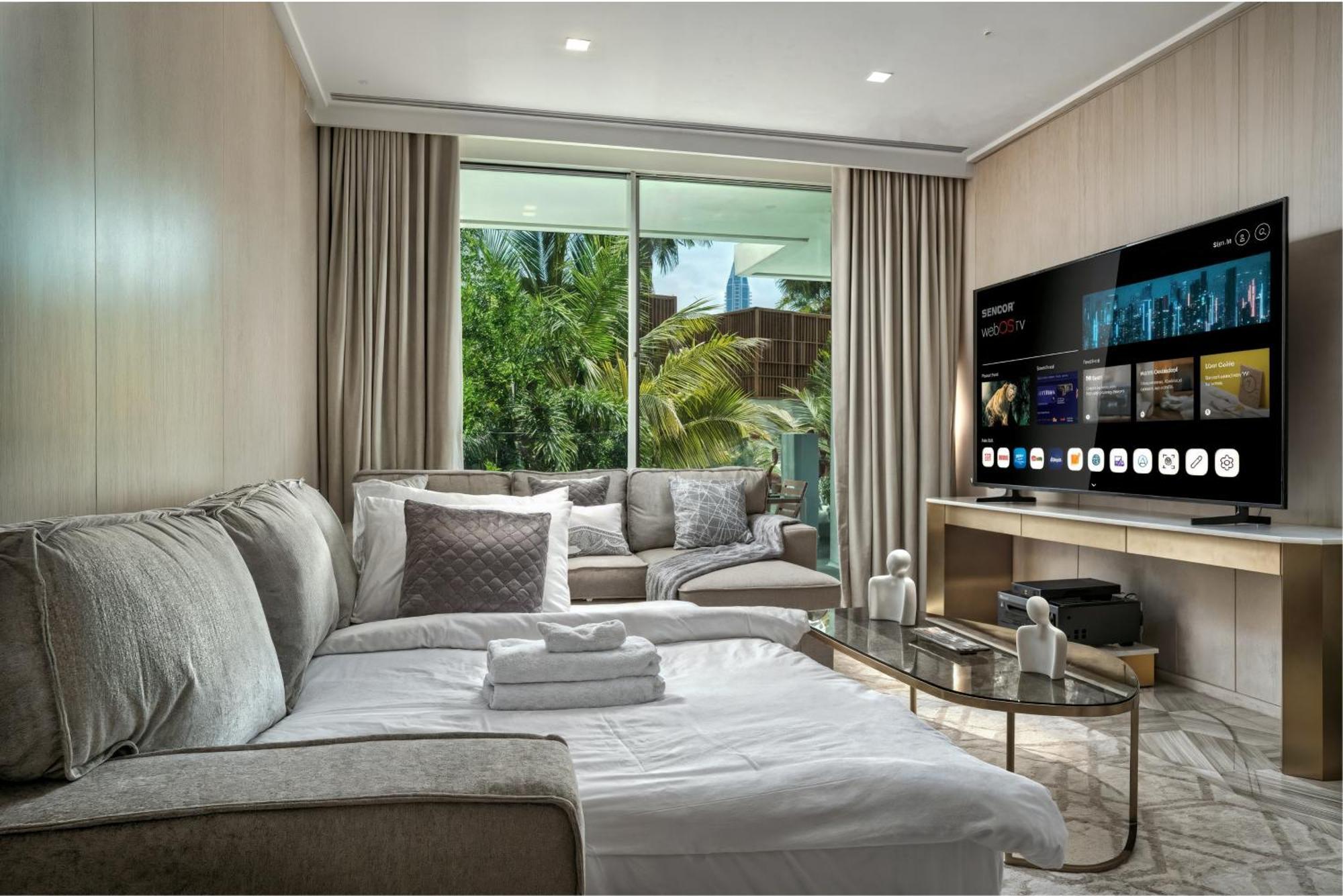 Apartment Luxe With Pool View - Lush Greenery I Access *
