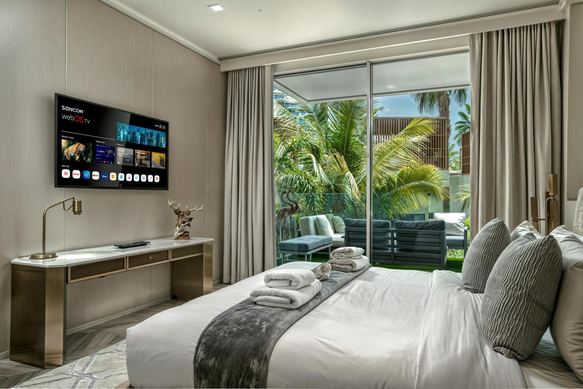 Luxe With Pool View - Lush Greenery I Access Apartment Dubai