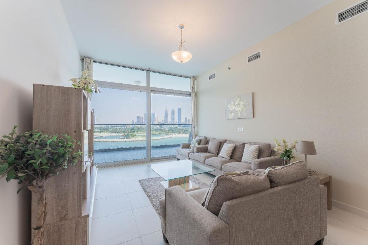 Apartment Holiday Apartment In Palm Jumeirah With Beach Access *