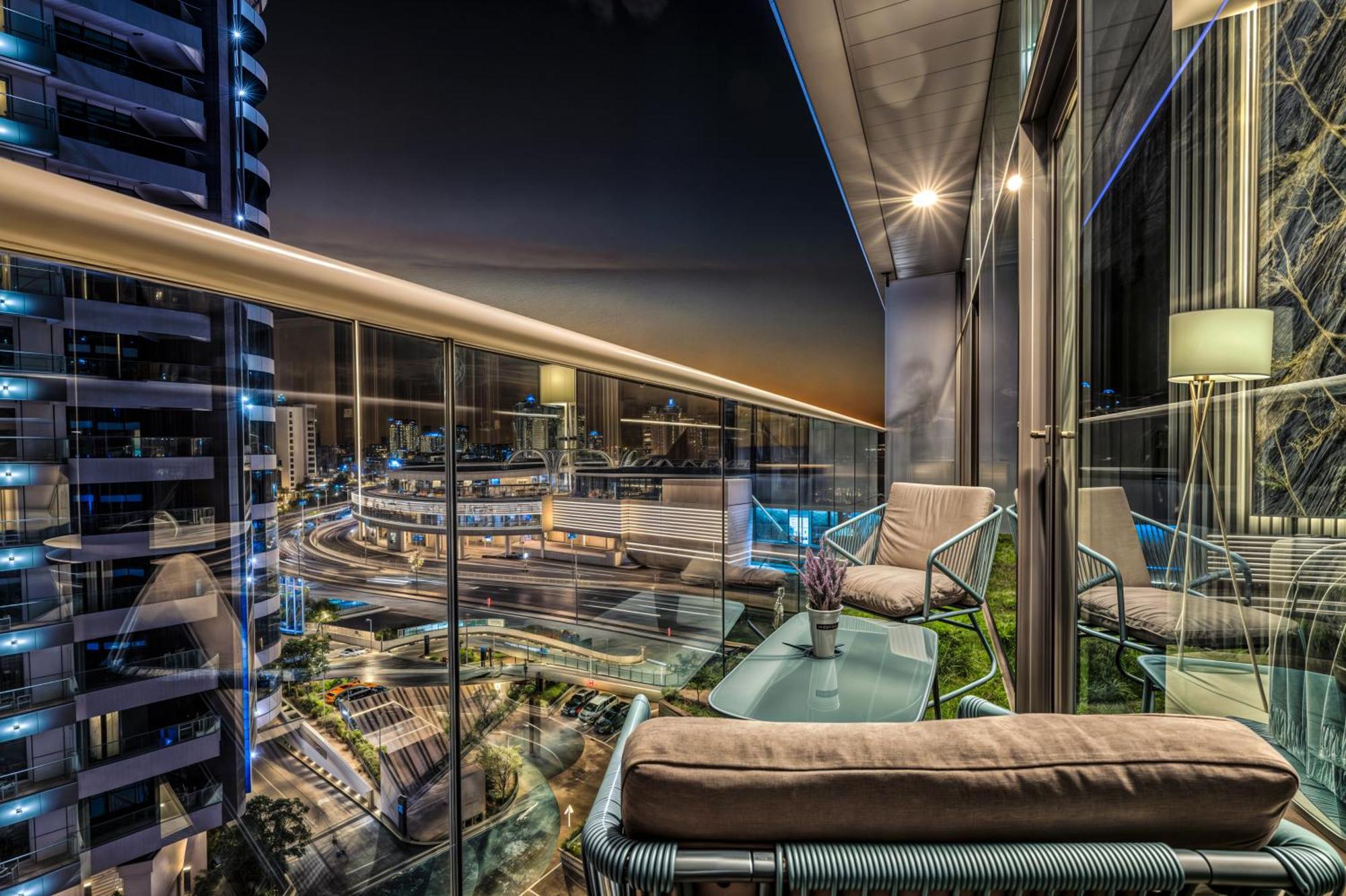 Palm Jumeirah - Luxe Infinity Pool I Direct Access * Dubai