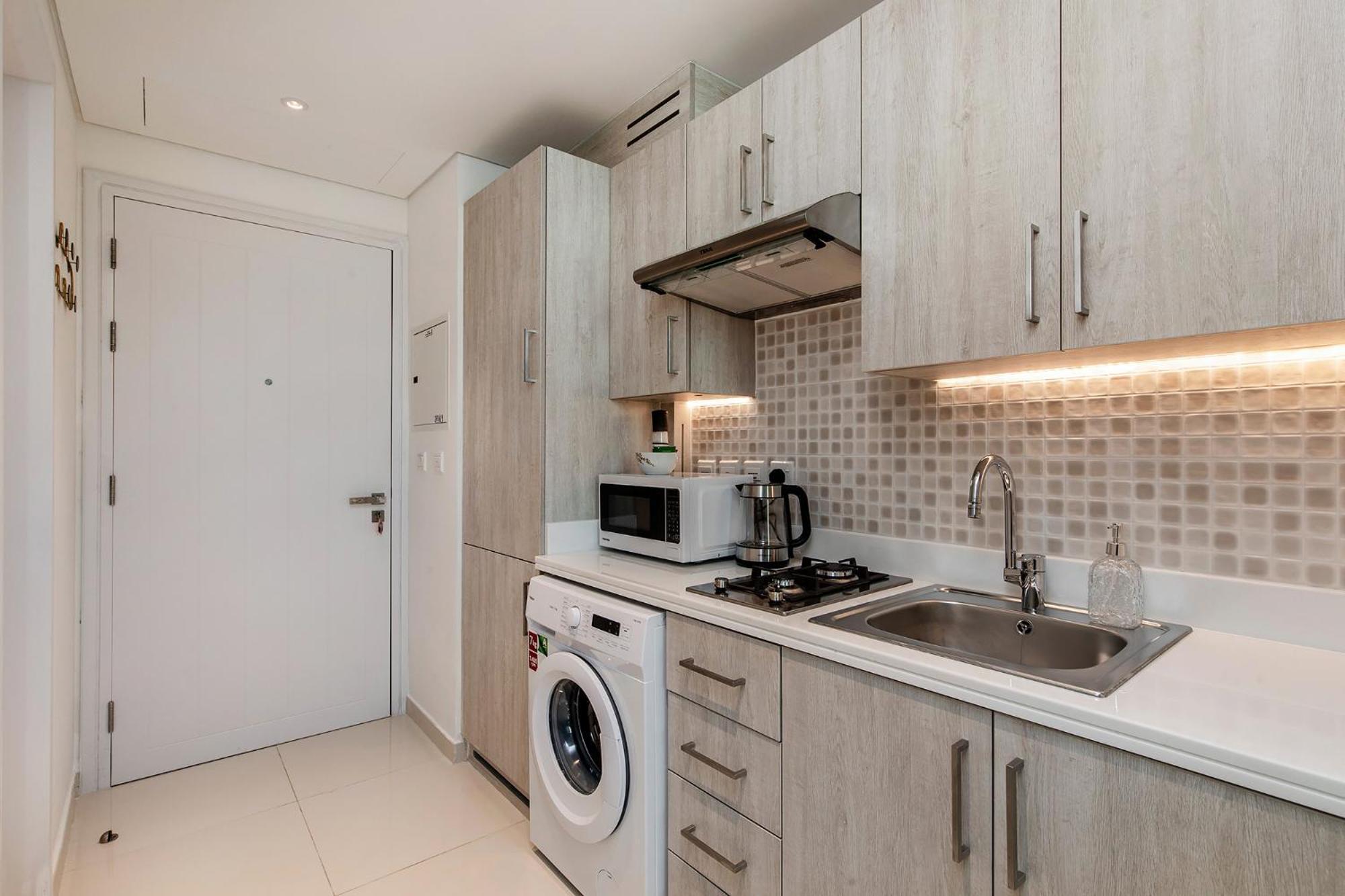 Popular Seven Palm Apartment *
