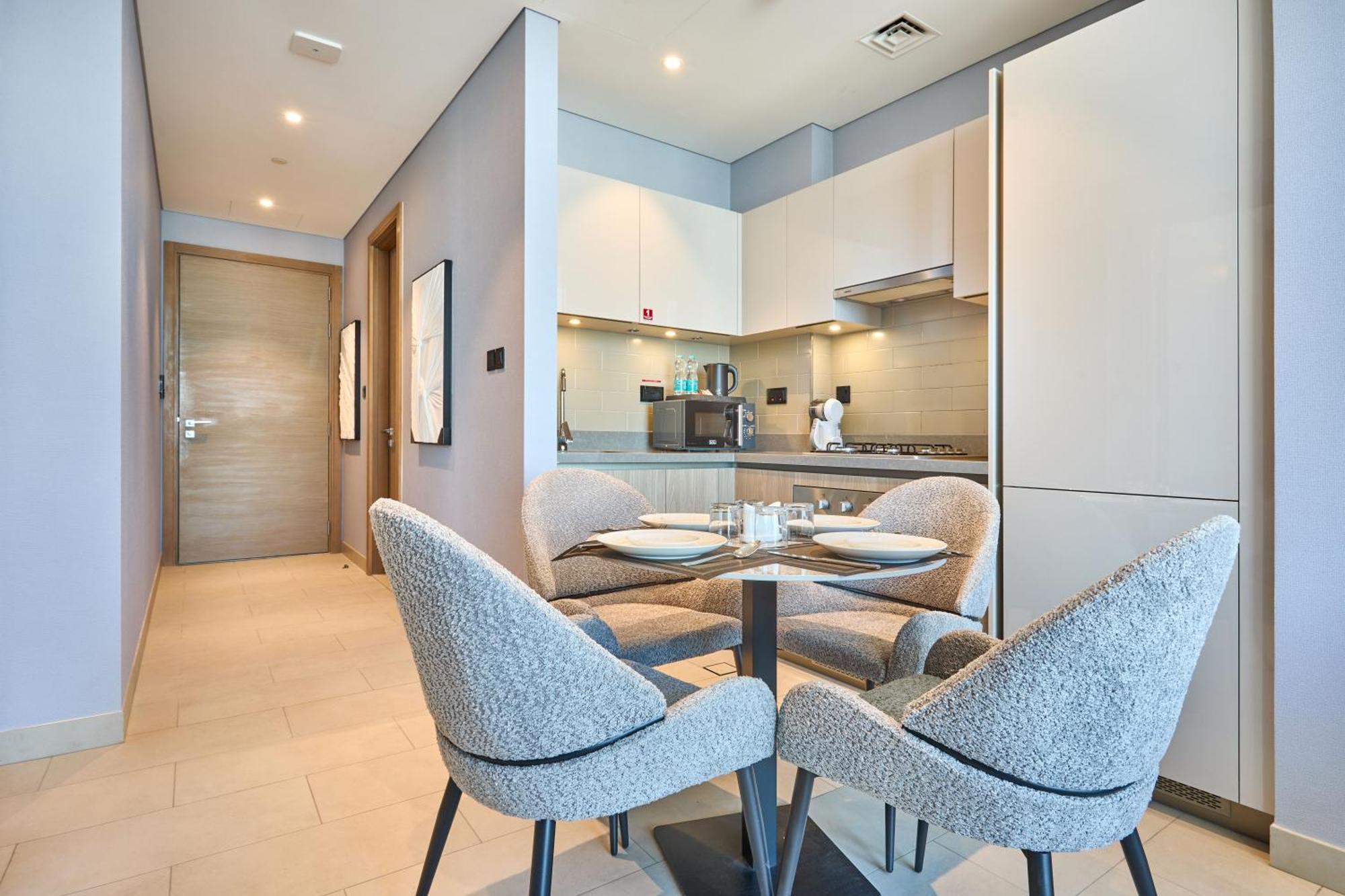 By Latinem Luxury 1br W 2709 Near Burj Khalifa
