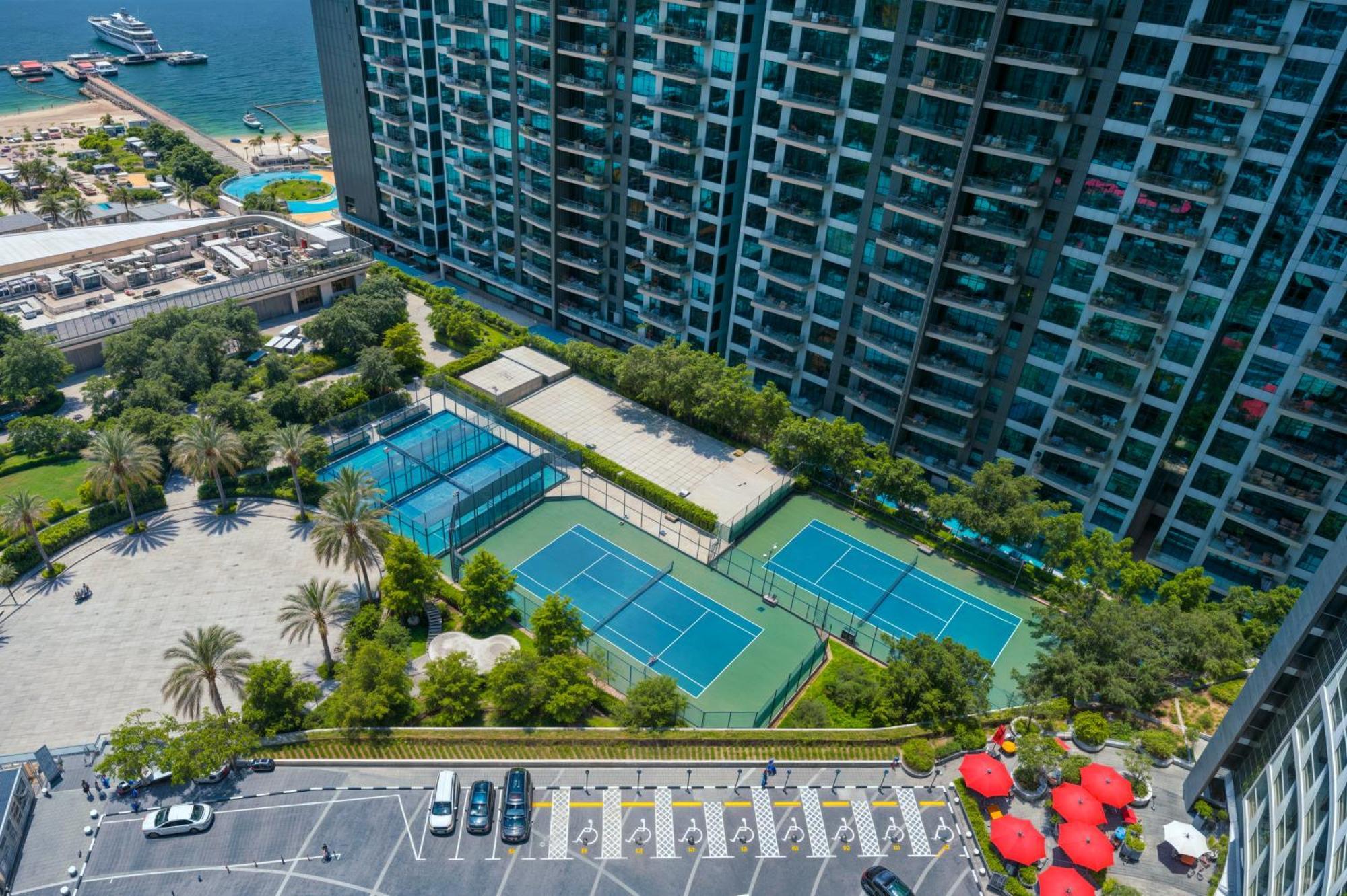 Palm Jumeirah - Luxe Infinity Pool I Direct Access Dubai